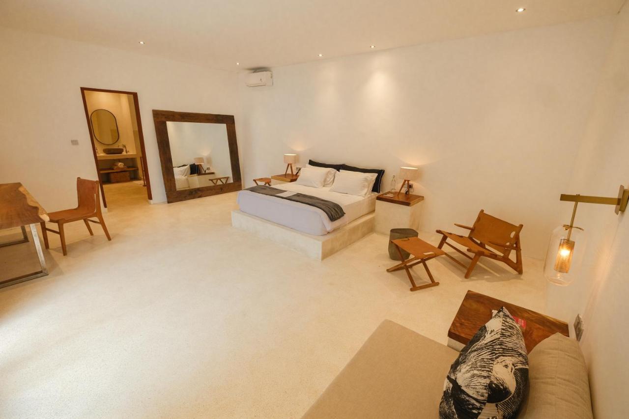 Luxury 2-bedroom With Private Pool And Bbq - Serene Escape!